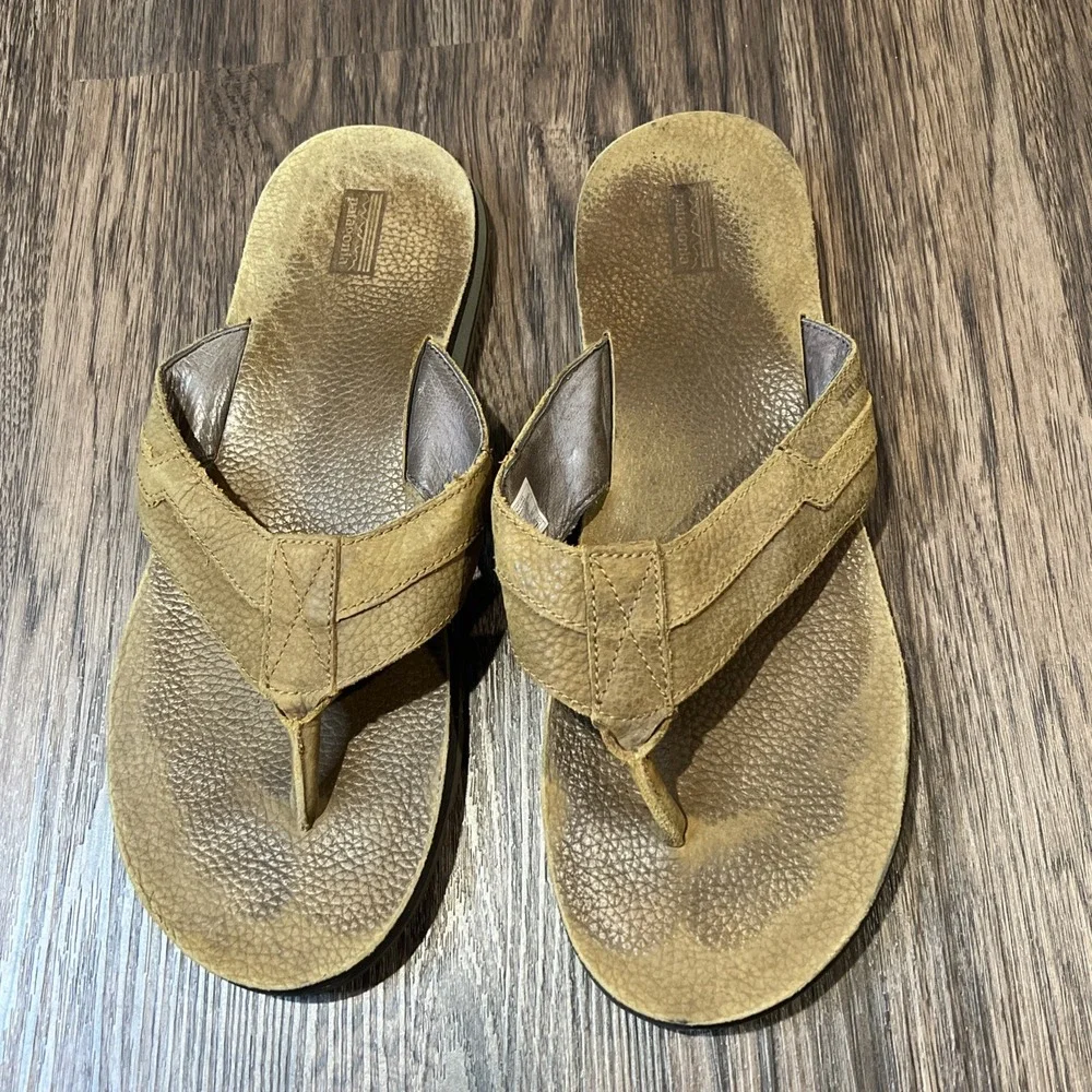 Patagonia leather thong sandals logo Size 13 In Tan Brown